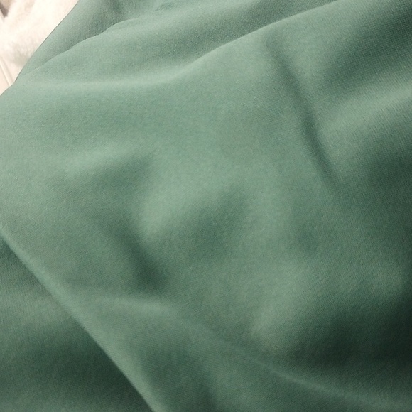 Nike Dri Fit  Swoosh Green Hoodie Sweater - Picture 9 of 10